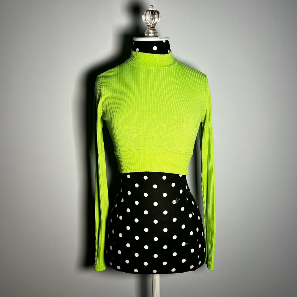 neon green cropped top